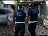 Controlli nel campo nomadi di via Candoni a Roma, 350 identificati