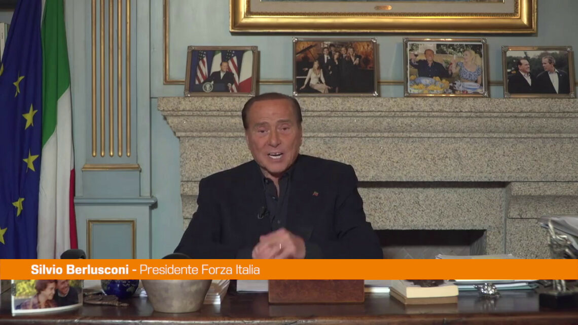 Berlusconi “Possiamo essere protagonisti di un grande futuro” Berlusconi “Possiamo essere protagonisti di un grande futuro”