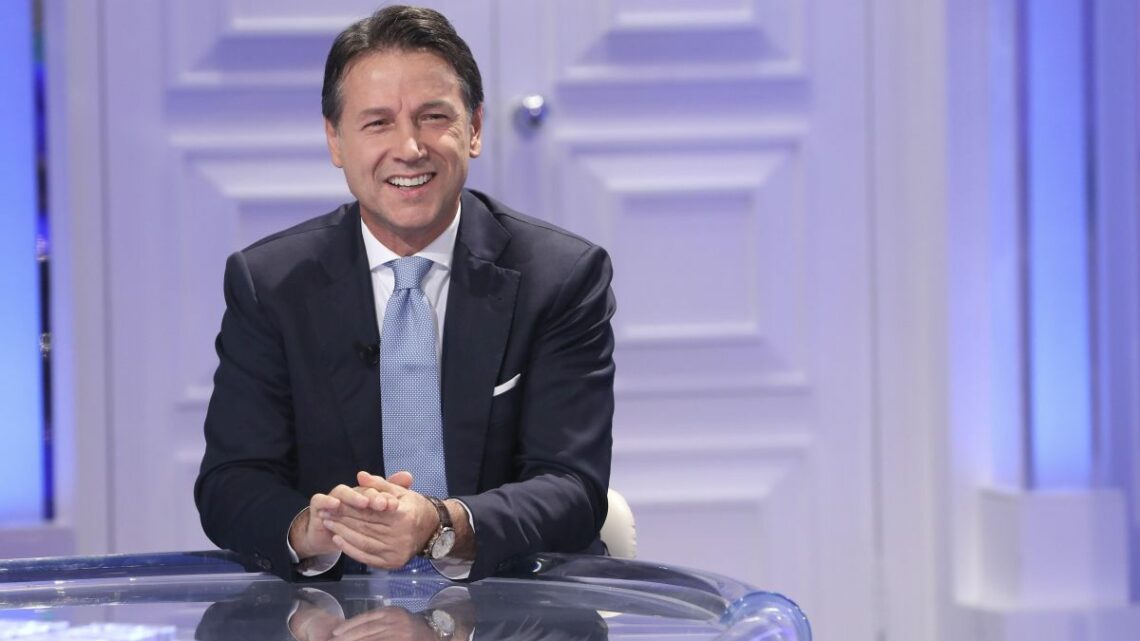 Elezioni, Conte “Si prefigura una grande accozzaglia al Governo” Elezioni, Conte “Si prefigura una grande accozzaglia al Governo”