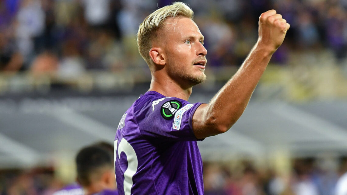 Pari viola al debutto in Conference, Fiorentina-Riga 1-1 Pari viola al debutto in Conference, Fiorentina-Riga 1-1
