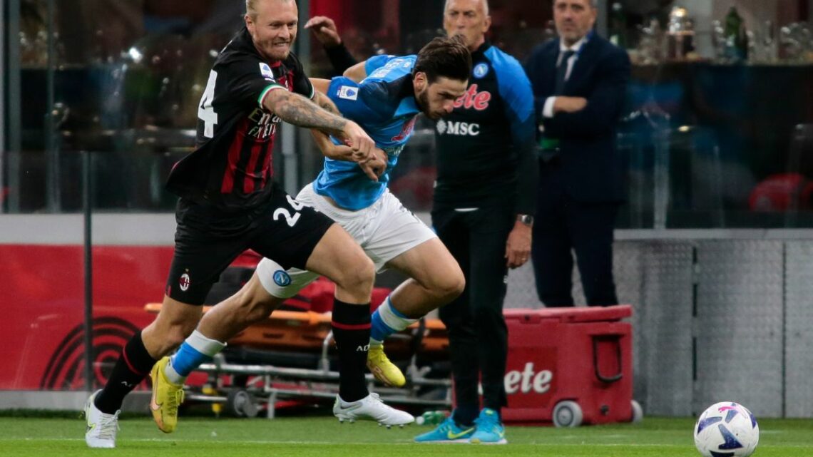 Il Napoli vince a San Siro: Milan battuto 2-1 Il Napoli vince a San Siro: Milan battuto 2-1
