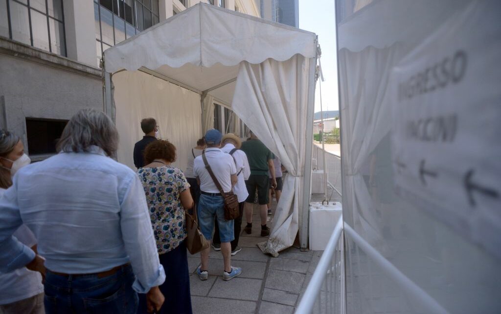 Covid, 34.479 i nuovi positivi e 30 decessi Covid, 34.479 i nuovi positivi e 30 decessi