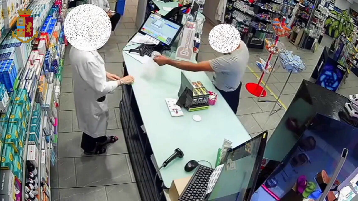 Mlano, arrestato rapinatore seriale di farmacie e banche Mlano, arrestato rapinatore seriale di farmacie e banche