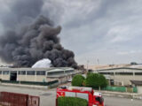 San Giuliano Milanese, incendio devasta azienda