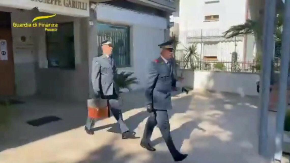 A Fano truffa dei diamanti con la complicità della banca A Fano truffa dei diamanti con la complicità della banca