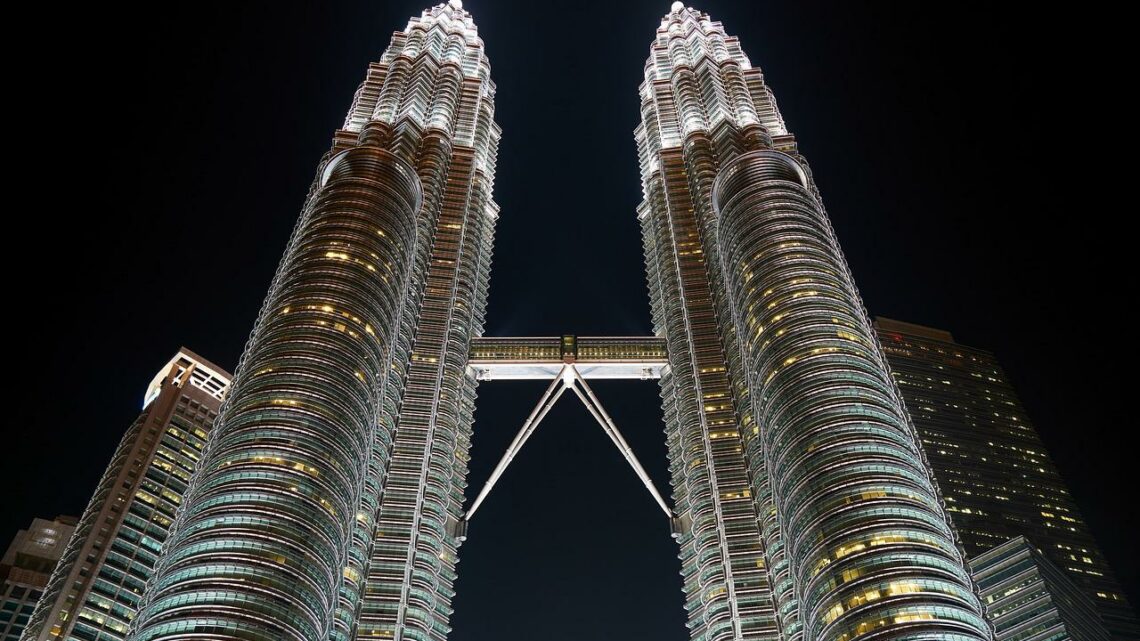 Malesia, un viaggio tra natura, città e isole paradisiache Malesia, un viaggio tra natura, città e isole paradisiache