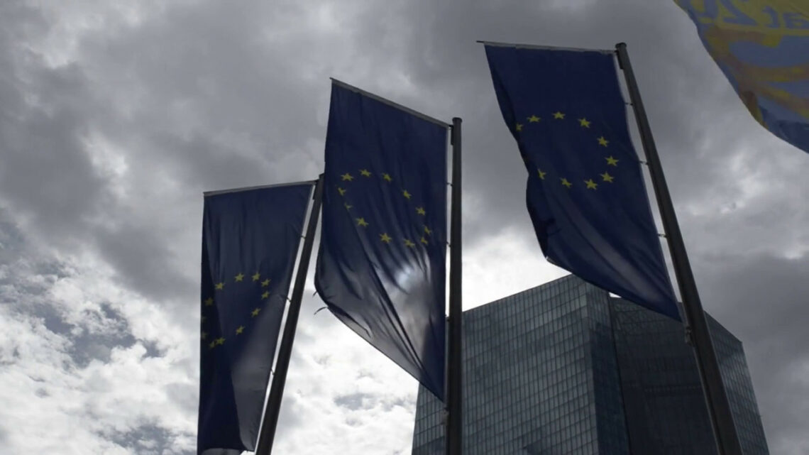 Eurozona, la crescita rallenta Eurozona, la crescita rallenta