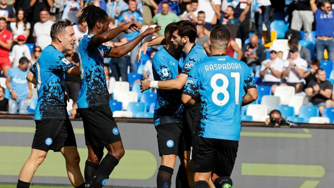 Napoli-Torino 3-1, gli azzurri restano in testa Napoli-Torino 3-1, gli azzurri restano in testa