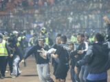 Tragedia allo stadio in Indonesia, oltre un centinaio il bilancio delle vittime