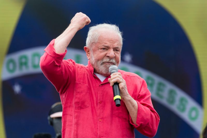 Brasile, Lula in vantaggio ma si va al ballotaggio Brasile, Lula in vantaggio ma si va al ballotaggio