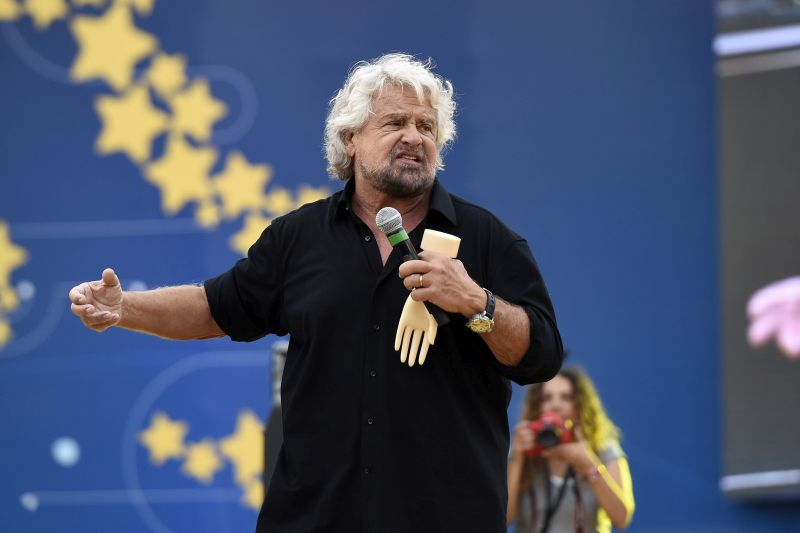 Grillo “Formare le Brigate di Cittadinanza al lavoro per la comunità” Grillo “Formare le Brigate di Cittadinanza al lavoro per la comunità”