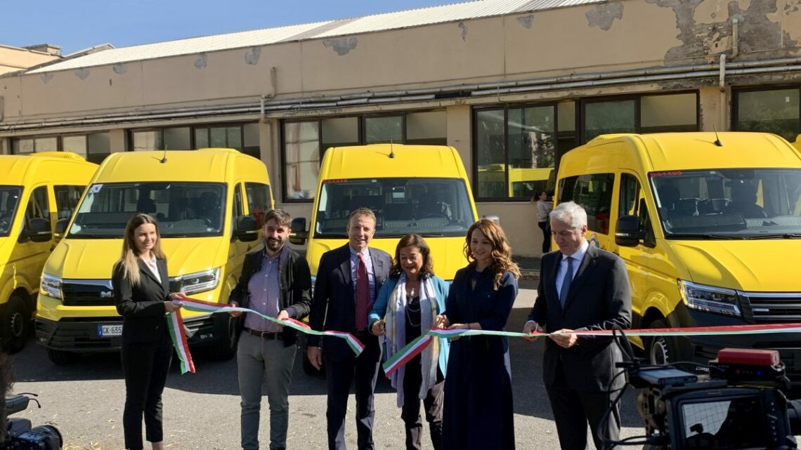 Da Enel X e Arriva Italia 20 nuovi e-bus per studenti disabili a Roma Da Enel X e Arriva Italia 20 nuovi e-bus per studenti disabili a Roma
