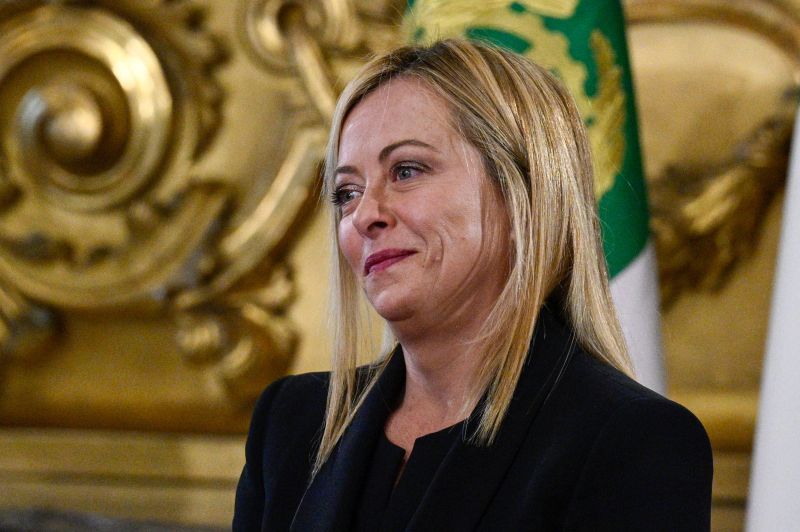 Dal Governo dei Migliori al Governo dei Ferri Vecchi. Giorgia Meloni dovrà guardarsi dai nemici che ha in casa Dal Governo dei Migliori al Governo dei Ferri Vecchi. Giorgia Meloni dovrà guardarsi dai nemici che ha in casa