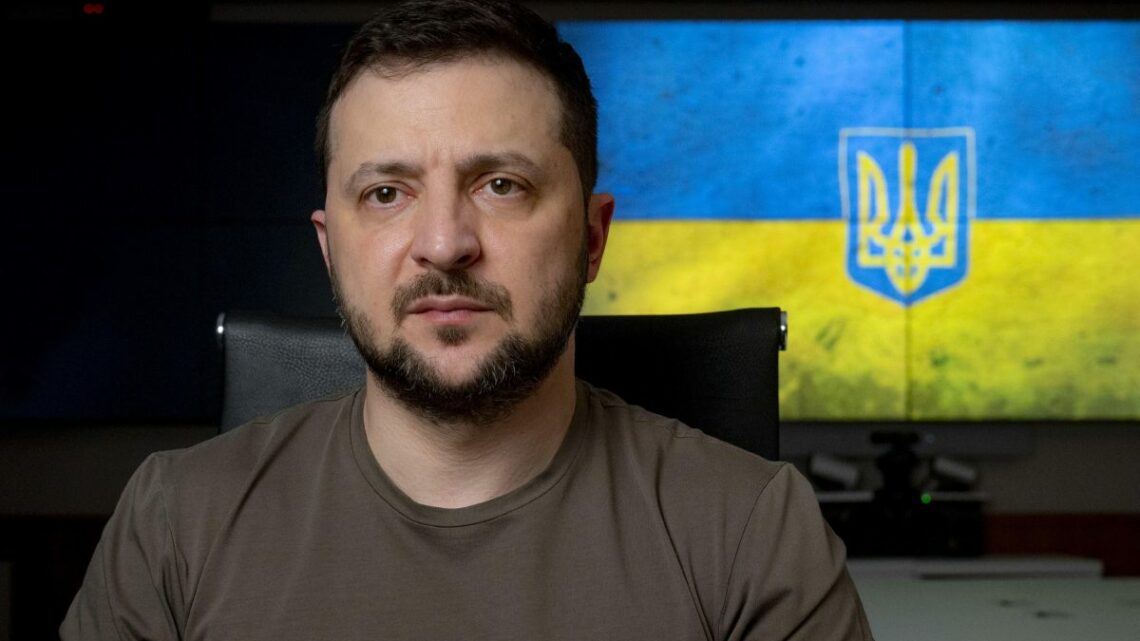 Zelensky “Non parlo con Putin se ho la pistola puntata alla tempia” Zelensky “Non parlo con Putin se ho la pistola puntata alla tempia”