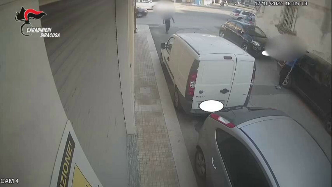 Aggressione nel siracusano, due arresti Aggressione nel siracusano, due arresti