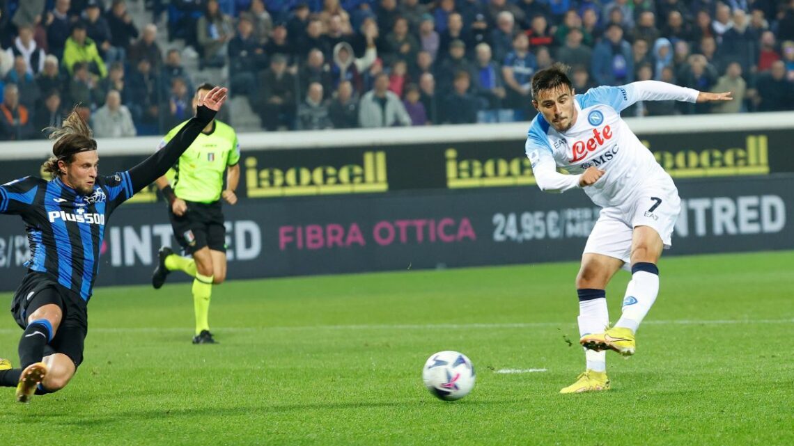 Osimhen ed Elmas ribaltano l’Atalanta, Napoli in fuga Osimhen ed Elmas ribaltano l’Atalanta, Napoli in fuga