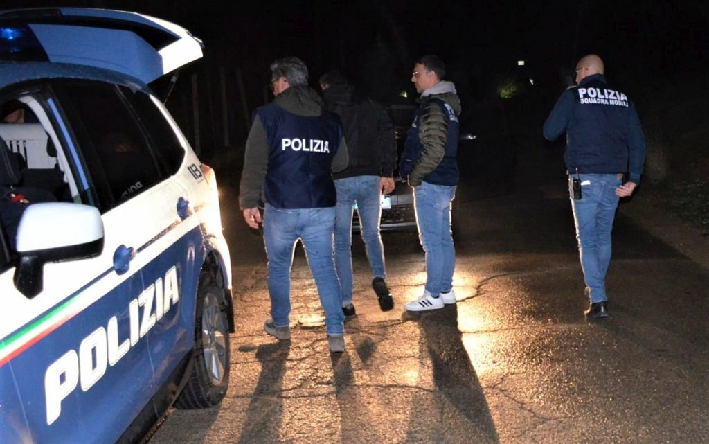 Blitz contro rete di scafisti tra la Sicilia e la Tunisia, 18 arresti Blitz contro rete di scafisti tra la Sicilia e la Tunisia, 18 arresti