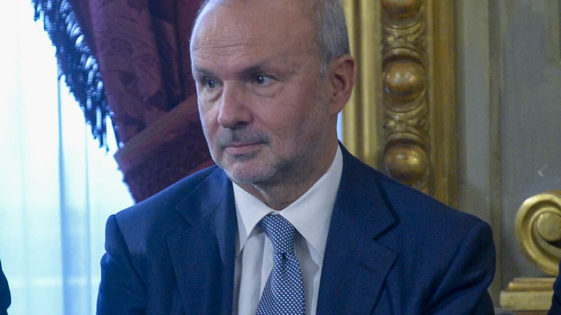 Covid, Schillaci “Mai messa in discussione l’importanza dei vaccini” Covid, Schillaci “Mai messa in discussione l’importanza dei vaccini”