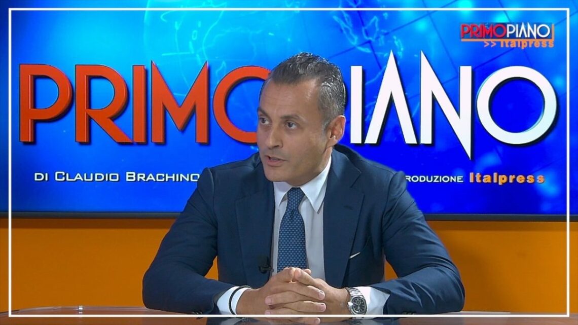 Monti “Nuova vita ai porti per rigenerare le città” Monti “Nuova vita ai porti per rigenerare le città”
