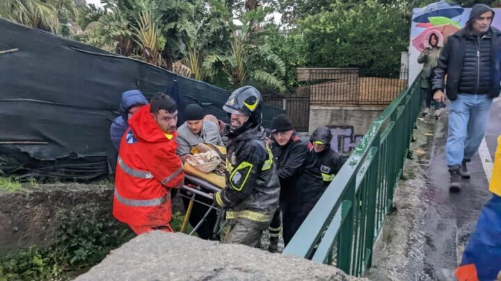Frana a Ischia a causa del Maltempo, famiglia dispersa e una 25enne
