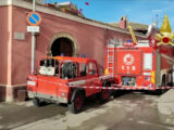 In fiamme appartamento nel cagliaritano, le immagini