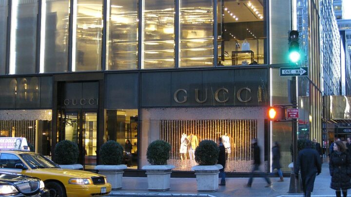 Shock per Gucci: Alessandro Michele si dimette, perché e quali conseguenze?
