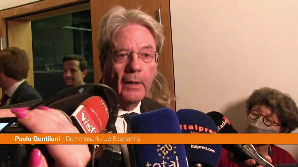 Ue, Gentiloni “Presto esame su bilancio italiano” Ue, Gentiloni “Presto esame su bilancio italiano”