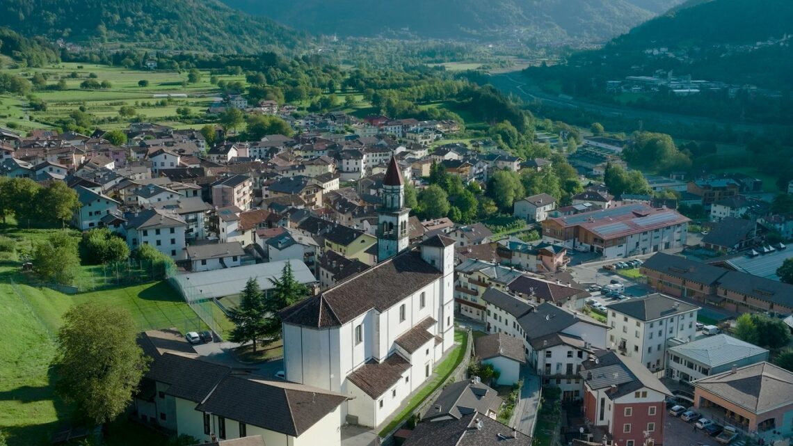 Arriva a San Pietro il Presepe di Sutrio intagliato nel legno da 11 artisti