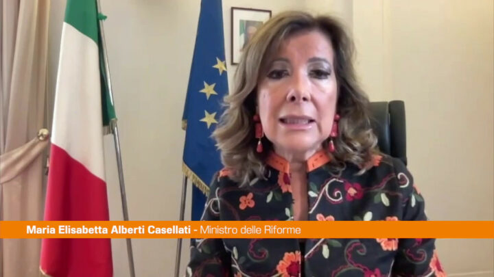 Casellati “Serve un cordone di sostegno e solidarietà per le donne”