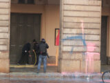 Prima della Scala, ambientalisti imbrattano ingresso Teatro. 5 denunce