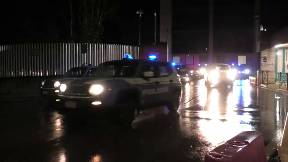 Perugia, Traffico di stupefacenti. La Polizia effettua 15 arresti Perugia, Traffico di stupefacenti. La Polizia effettua 15 arresti