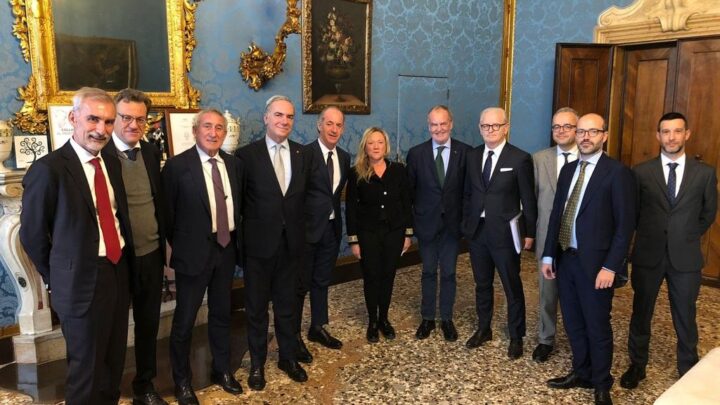 Autonomia, Calderoli “Cabina di regia prevista in legge stabilità”
