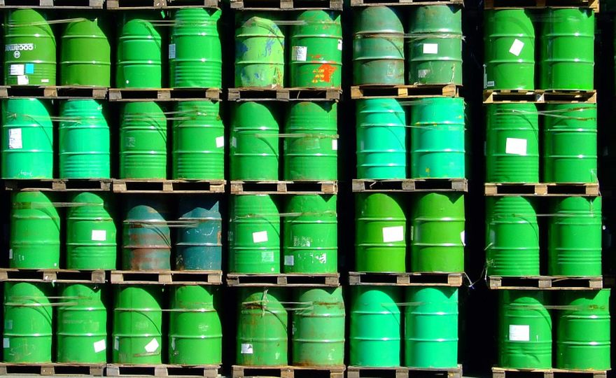 Ucraina, Ue fissa price cap a 60 dollari per il petrolio russo Ucraina, Ue fissa price cap a 60 dollari per il petrolio russo