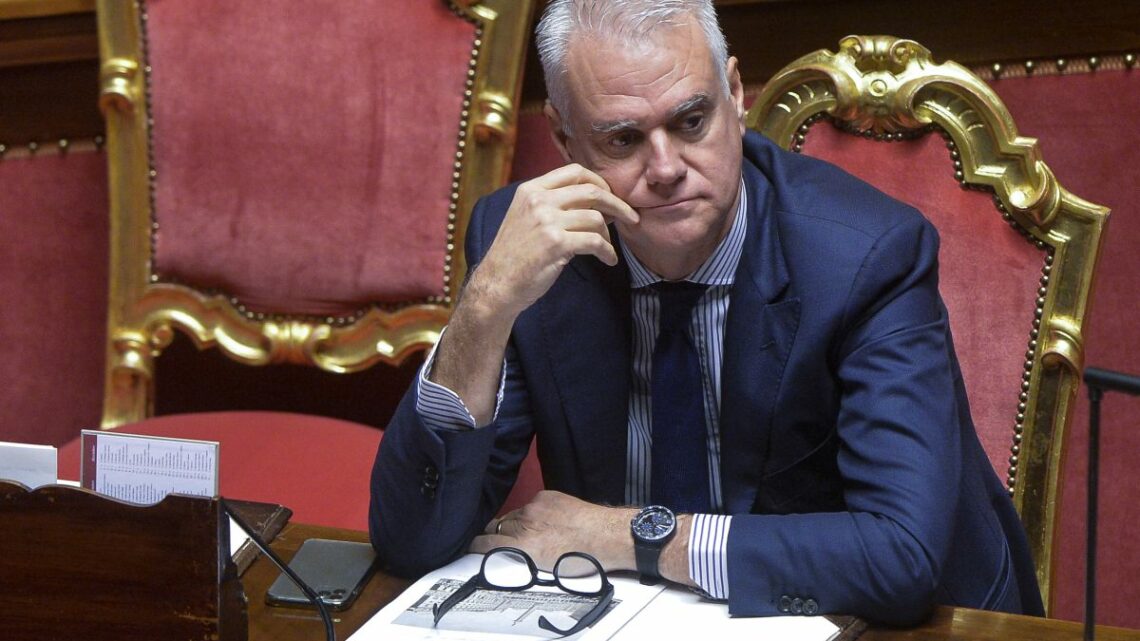 Pnrr, Zangrillo “35.900 nuovi assunti nella Pubblica Amministrazione” Pnrr, Zangrillo “35.900 nuovi assunti nella Pubblica Amministrazione”