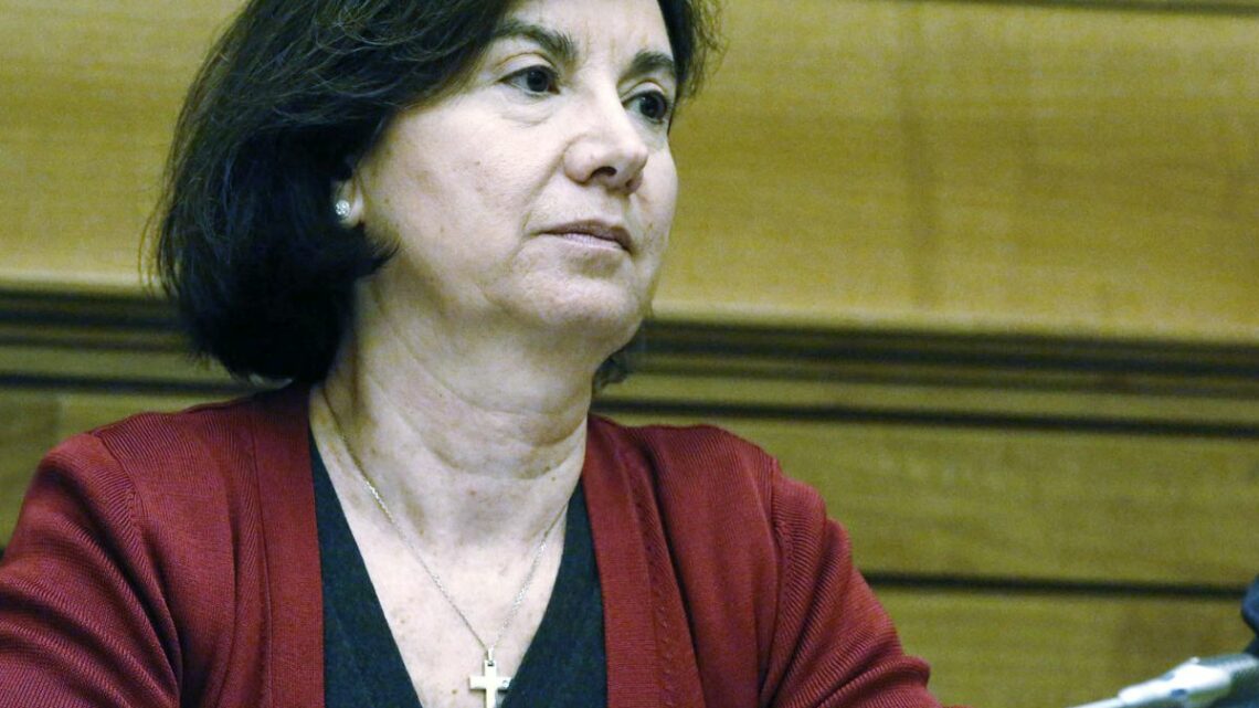 Famiglia, Roccella “Assegno unico per tutti, non sarà legato all’Isee” Famiglia, Roccella “Assegno unico per tutti, non sarà legato all’Isee”