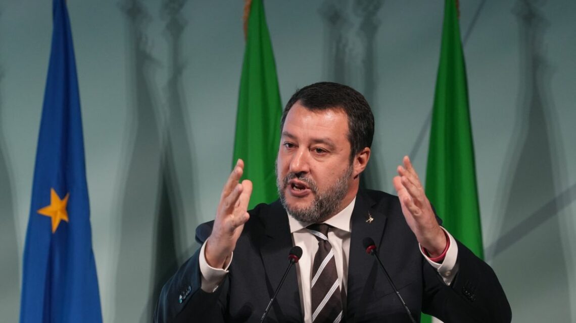 Bce, Salvini “Sconcertante bruciare miliardi di risparmi” Bce, Salvini “Sconcertante bruciare miliardi di risparmi”