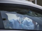 Covid, indici in calo e una regione a rischio alto