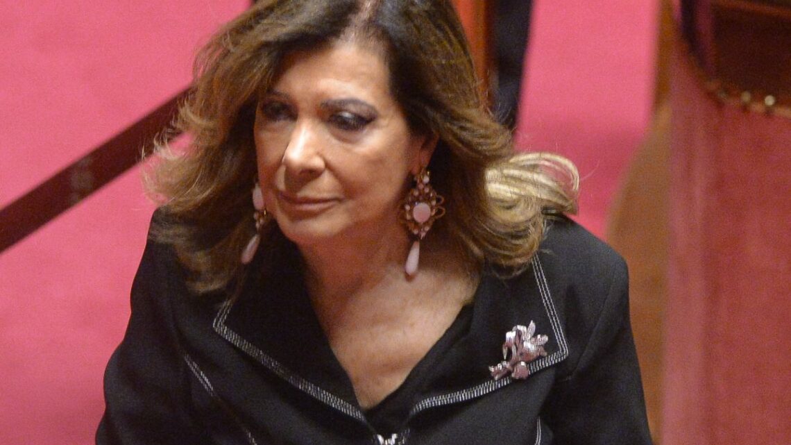 Casellati “Riforme urgenti, il sistema istituzionale è fragile” Casellati “Riforme urgenti, il sistema istituzionale è fragile”