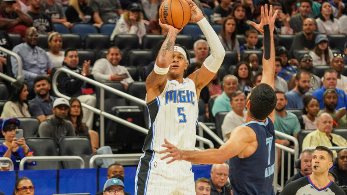 Banchero trascina Orlando, vincono Dallas e Lakers Banchero trascina Orlando, vincono Dallas e Lakers