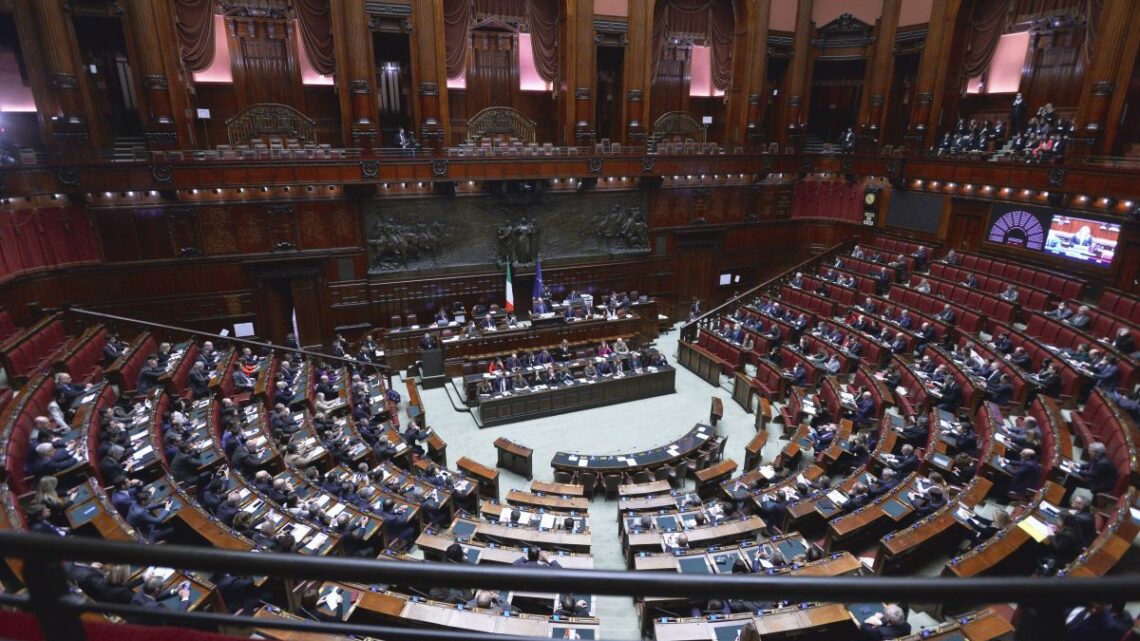Manovra, conclusi i lavori in Commissione. Giovedì il testo in Aula Manovra, conclusi i lavori in Commissione. Giovedì il testo in Aula