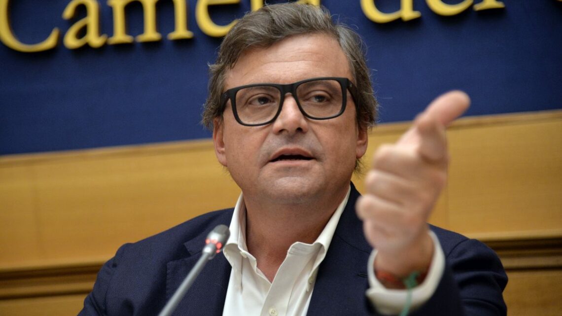 Calenda “Grande caos sulla manovra” Calenda “Grande caos sulla manovra”