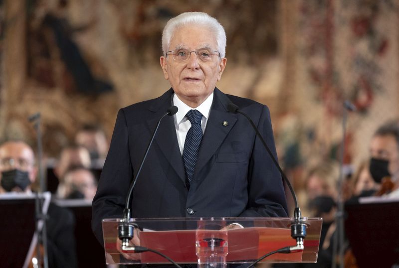 Mattarella “Da forze armate contributo a pace e stabilità nel Mondo” Mattarella “Da forze armate contributo a pace e stabilità nel Mondo”