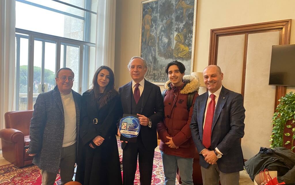 Istituzioni e scuole. Aidr: concluse le tre visite del liceo “S. Lopiano” di Cetraro al Ministero dell’Istruzione, degli Esteri e al nuovo spazio Europa Experience