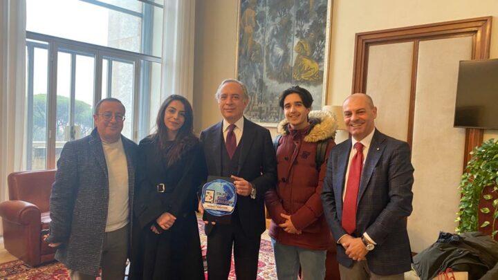 Istituzioni e scuole. Aidr: concluse le tre visite del liceo “S. Lopiano” di Cetraro al Ministero dell’Istruzione, degli Esteri e al nuovo spazio Europa Experience