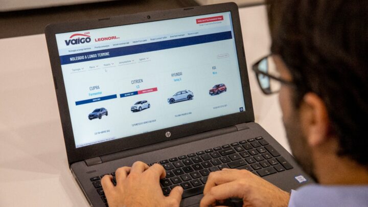 Con Vaigo vendita e noleggio di auto on line voltano pagina
