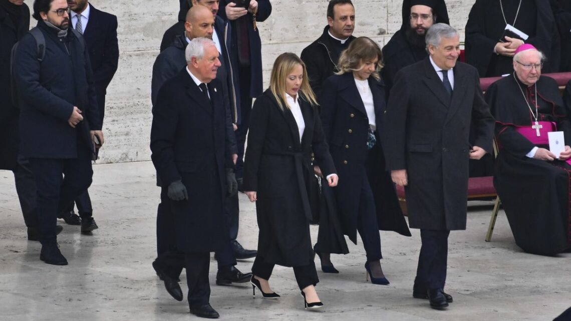 Benedetto XVI, Meloni “A noi il compito di conservarne l’eredità” Benedetto XVI, Meloni “A noi il compito di conservarne l’eredità”