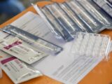 Covid, in lieve aumento incidenza settimanale, stabili Rt e intensive