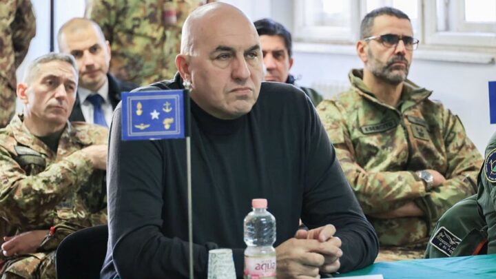 La Russia accusa l’Italia di fornire mine antiuomo a Kiev, il ministro Crosetto: “Falso ed infondato”