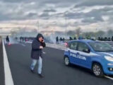 Scontri tra tifosi in autostrada, arrestate 4 persone