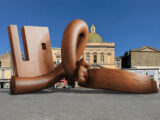 Key of Today dell’artista Milot resta in piazza a Napoli per tre mesi